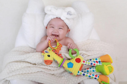 新疆怎么判断宝宝是否斜颈